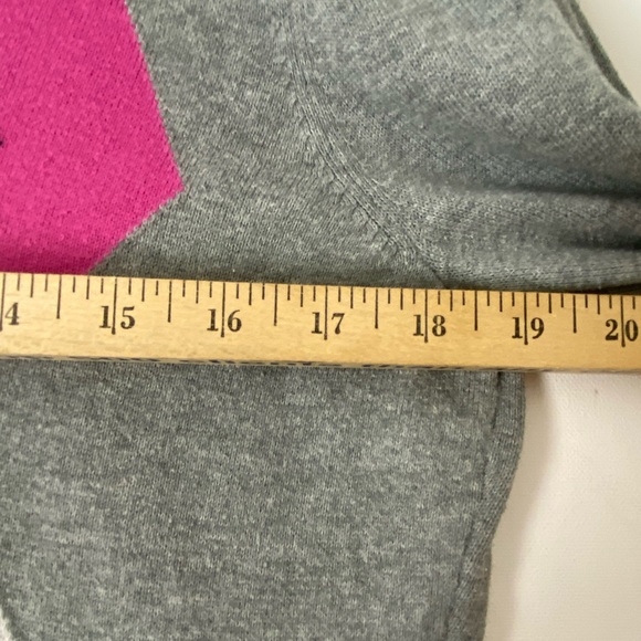 Izod Womens Gray & Pink V-Neck Argyle Golf Sweater SzL (sku153) - Picture 6 of 13